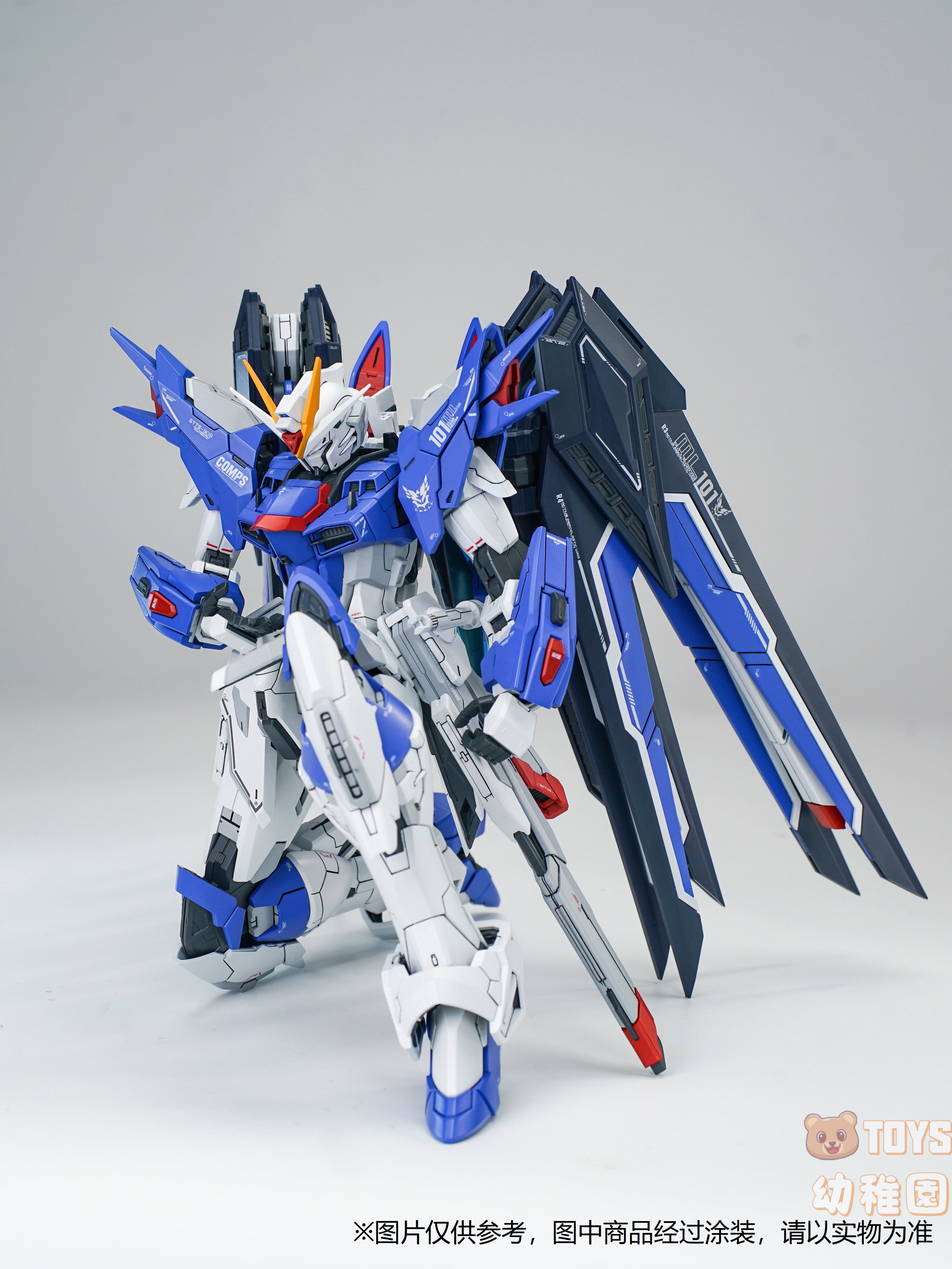 海外製 プラモデル 蒼藍騎士 CERULEAN KNIGHT 未組立 在庫品【神馬模型】1/100 蒼藍騎士 アジュールナイト Azure Knight 高
