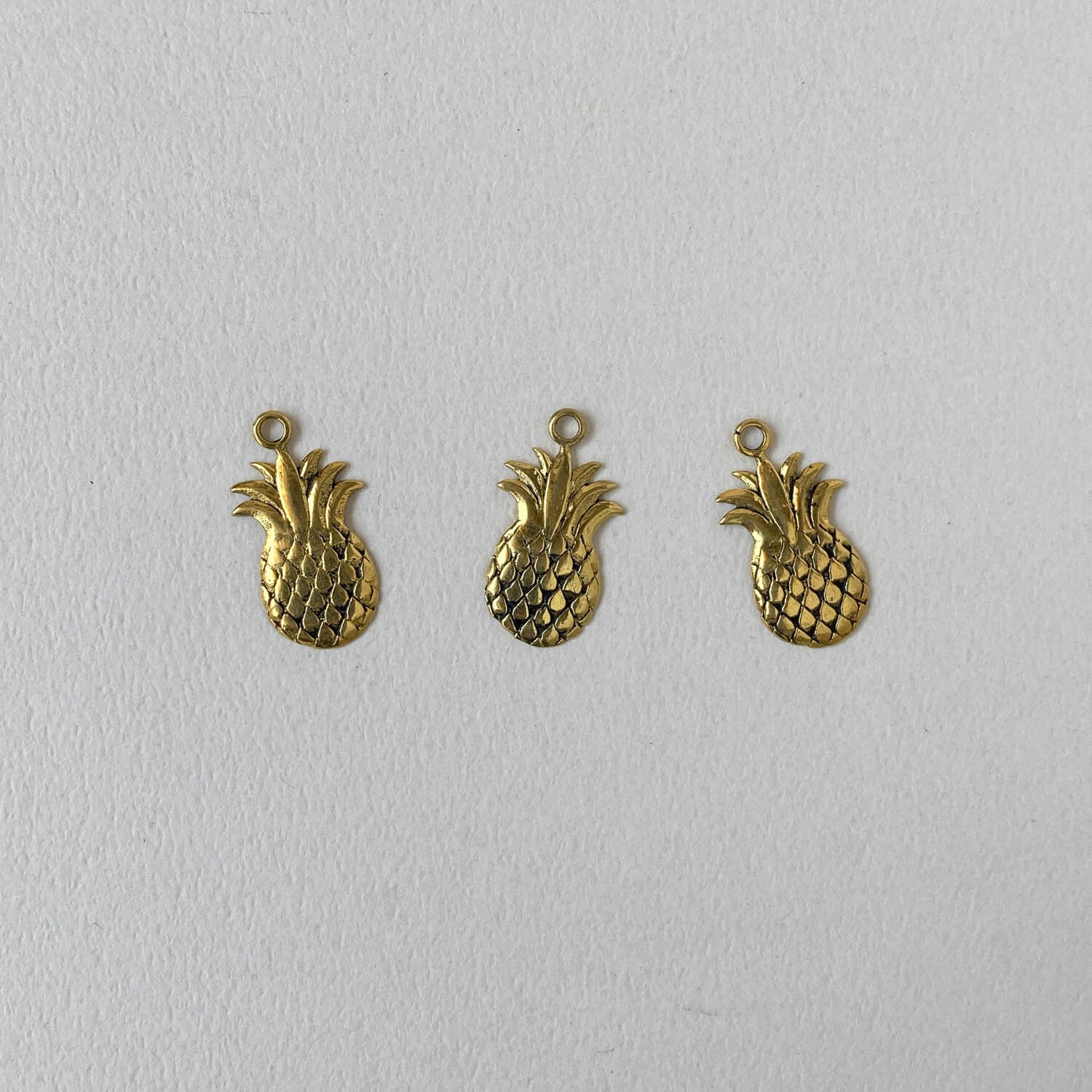 Duaオリジナル パイナップルの真鍮チャームM(22mm)