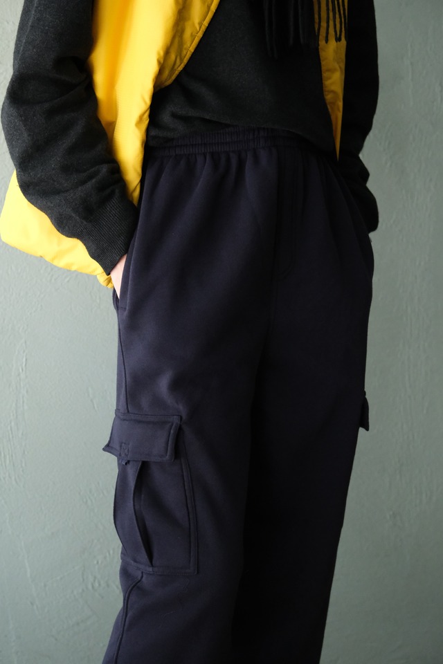 Utah／"ROADBLOCK" sweat pants／navy
