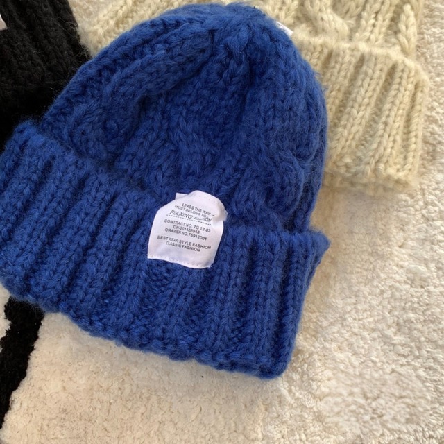 ボリュームケーブルニットビーニー　A01967