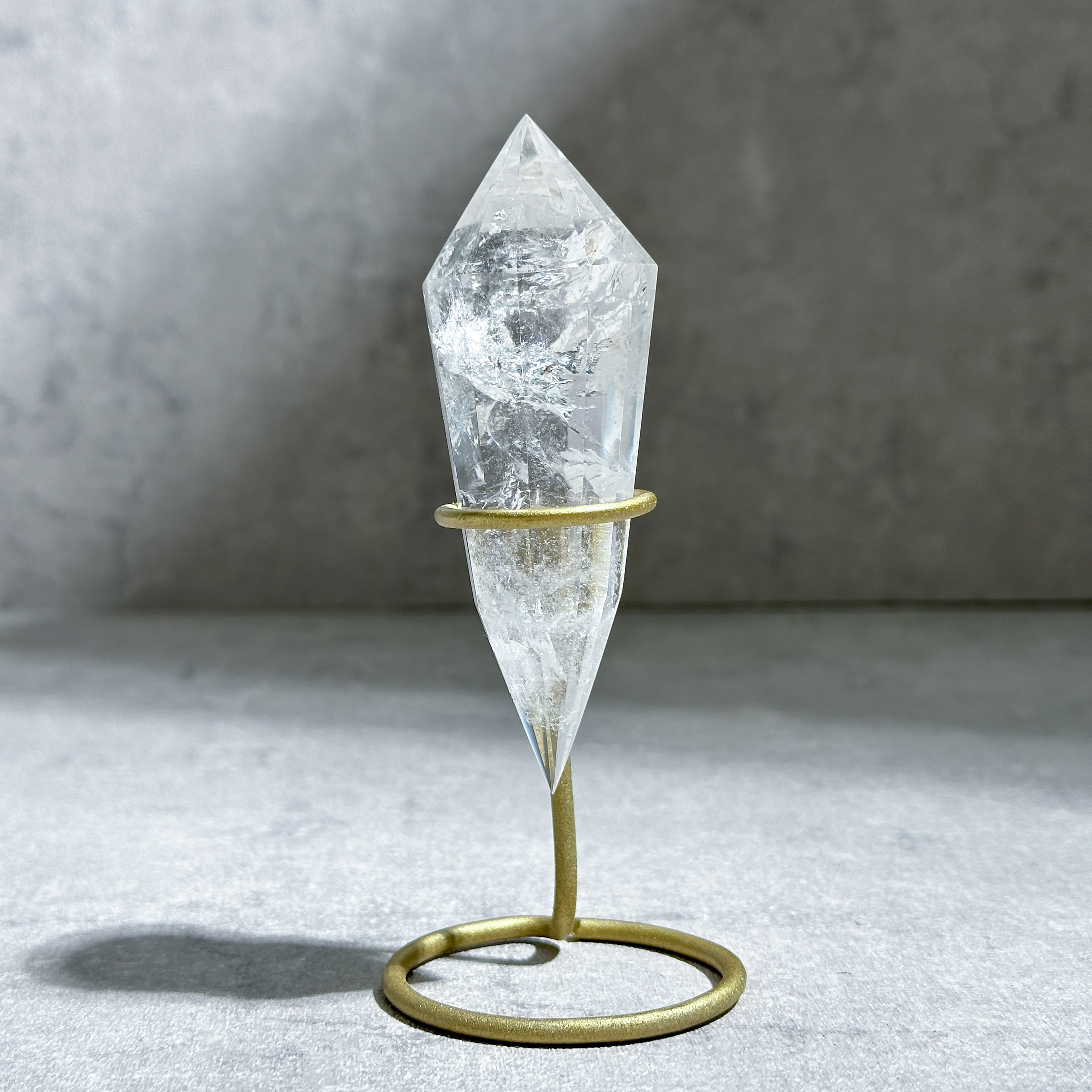 貫入◎台座付き♡ミナスジェライス産クリアクォーツ ダブルターミネイテッド05◇ Clear Quartz ◇ 天然石・鉱物・パワーストーン