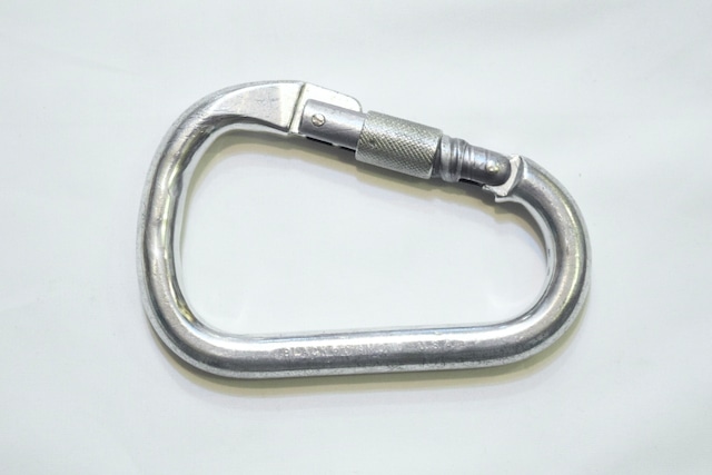 USED 80s BLACK DIAMOND Lock Carabiner 016