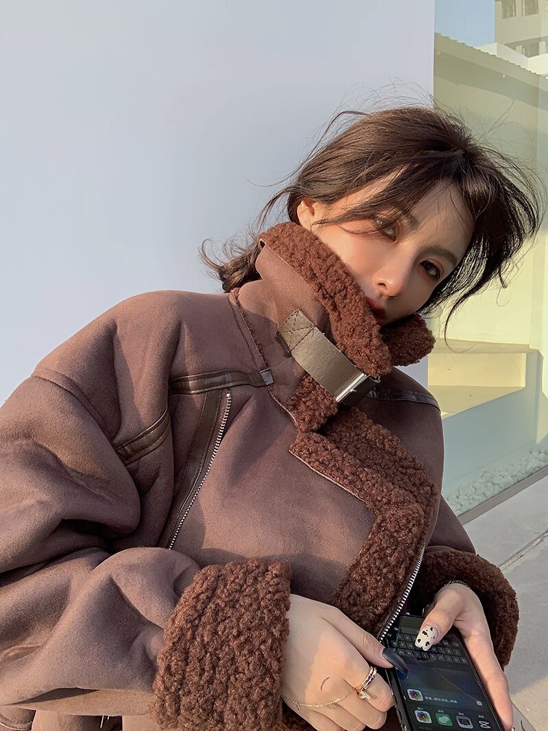 ショートジャケットの女性秋冬ブラックルーズプラスベルベット厚手のジャケット2020新しいファーラムウールトップ ブラックストロベリース11364542143