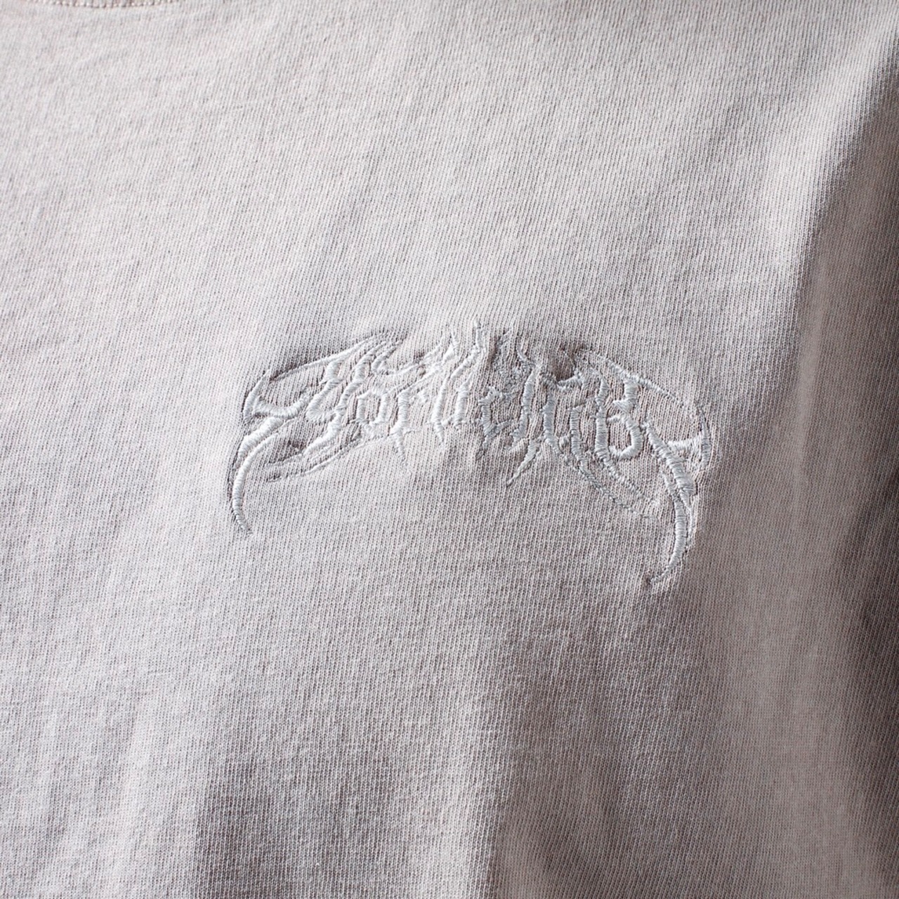 METAL SMALL LOGO HEAVYWEIGHT PIGUMENT TEE