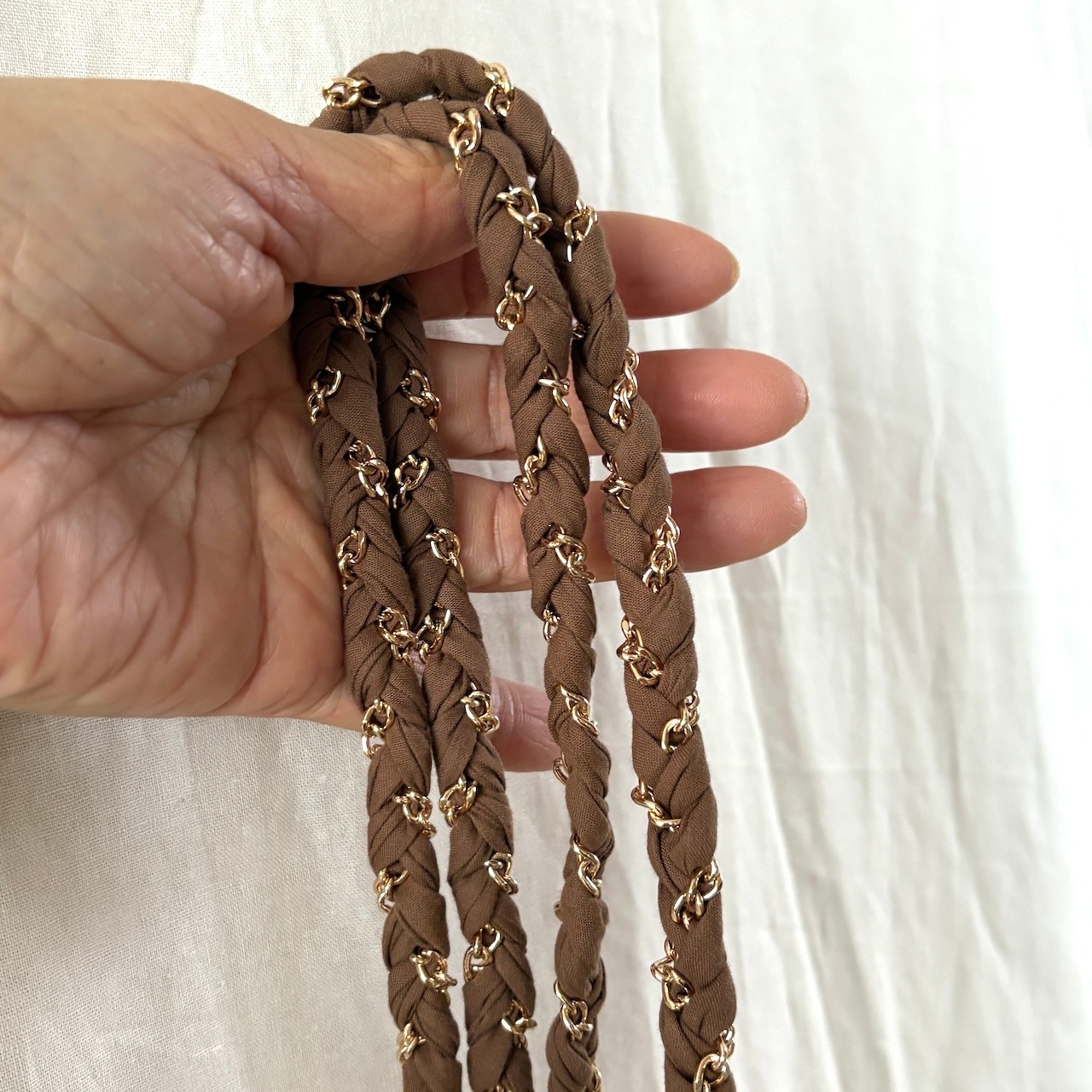 【 Doha Marron（ドア・マロン）】ラコックフランセーズ La Coque Francaise ラコック スマホストラップ 肩がけ 120cm ロングチェーン スマホショルダー スマホアクセサリー iphone モバイルカバー アンドロイド 携帯電話 アクセサリー フランス フランス製 ブランド おしゃれ かわいい
