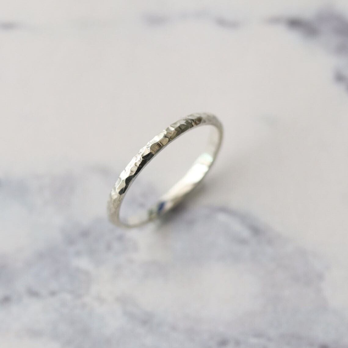 SVリング】細甲丸_槌目 | Somm Jewelry【ソムジュエリー】