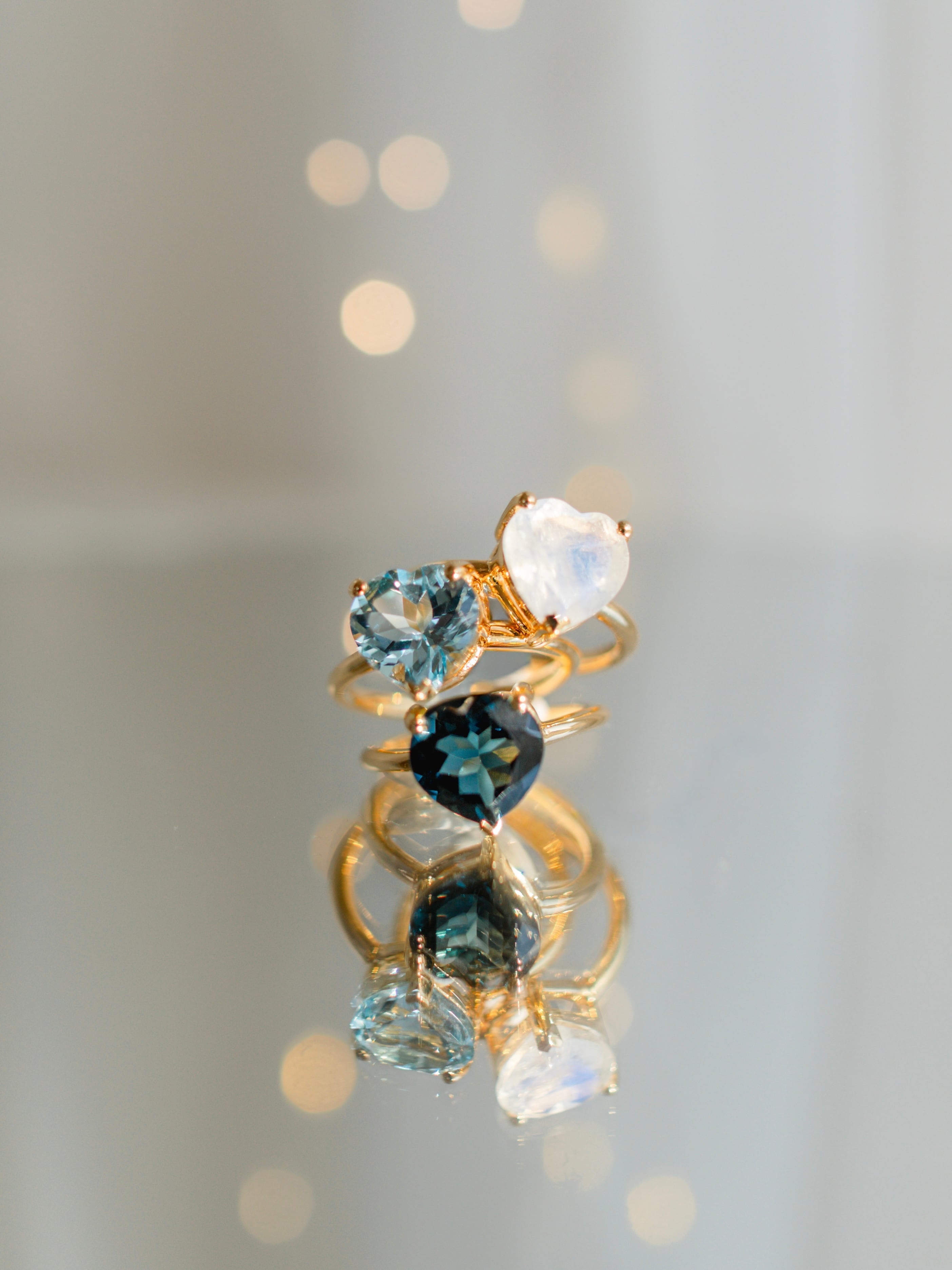 ロンドンブルートパーズ ハートシェイプリング イエローゴールド