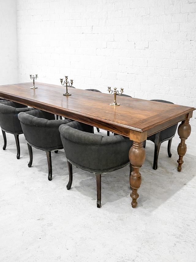 オーク材ターンドレッグダイニングテーブル “極太ろくろ脚”(アンティーク調ろくろ足テーブル) W3000✕D1000 4〜8人掛け 店舗向け大型テーブル