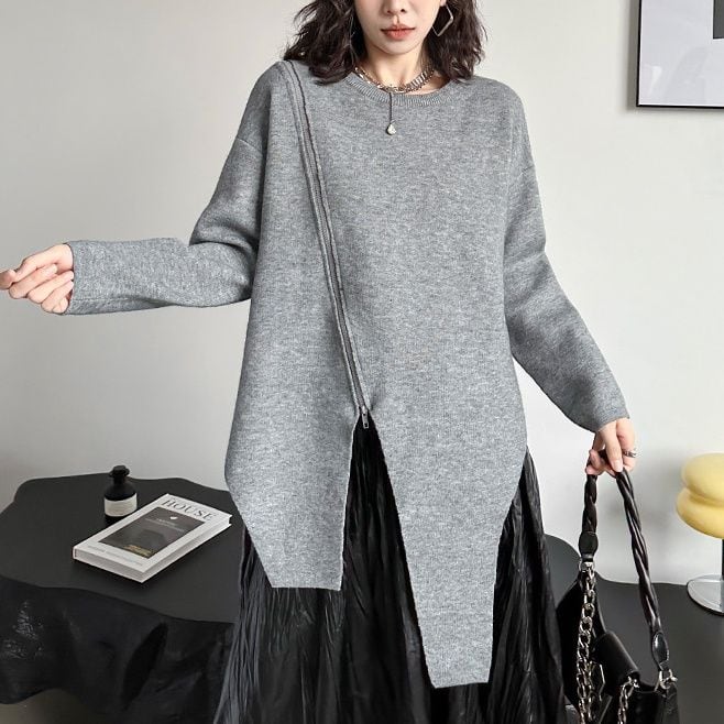 SOLID ROUND NECK ZIP TRIMMED IRREGULAR HEM PULLOVER KNIT 2colors M-15309