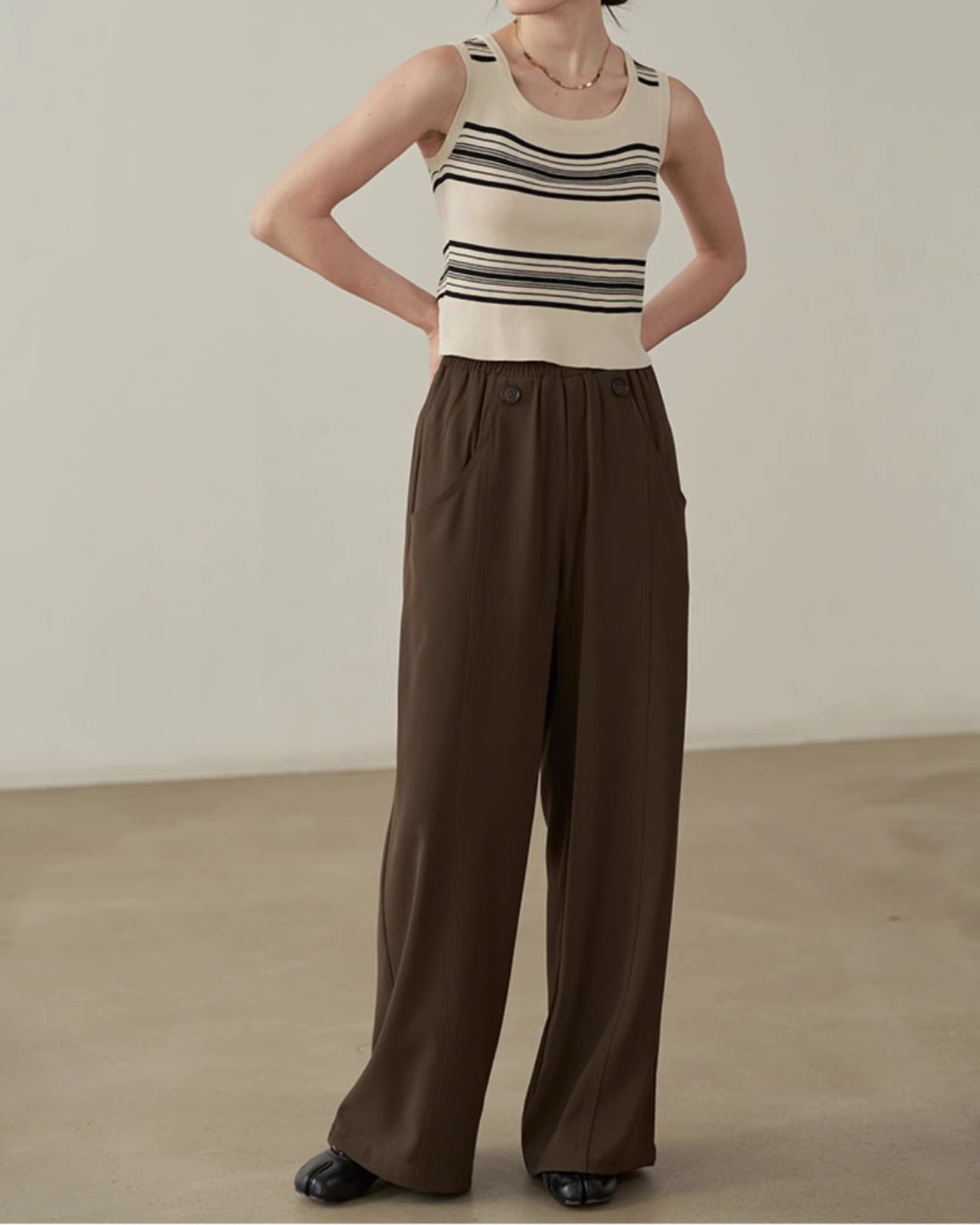 Center stitch easy wide Pants T20265