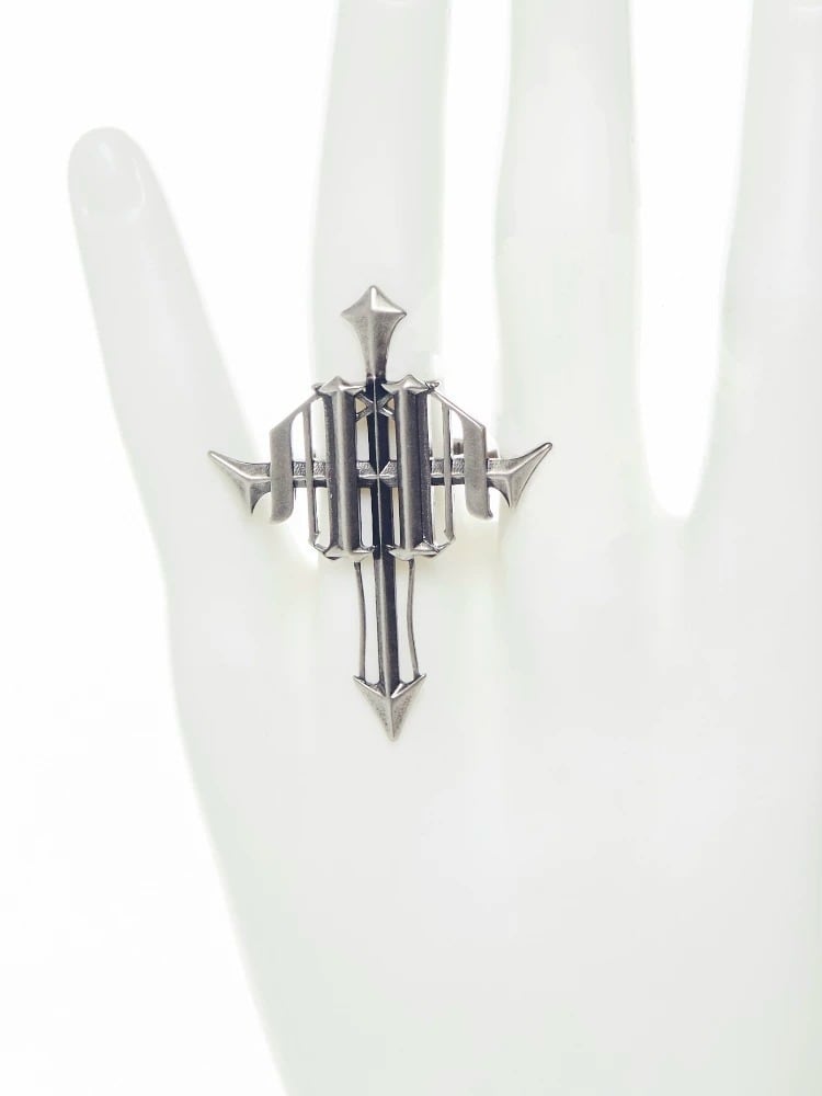 IIIMIII Armor Knight Ring | INVADER
