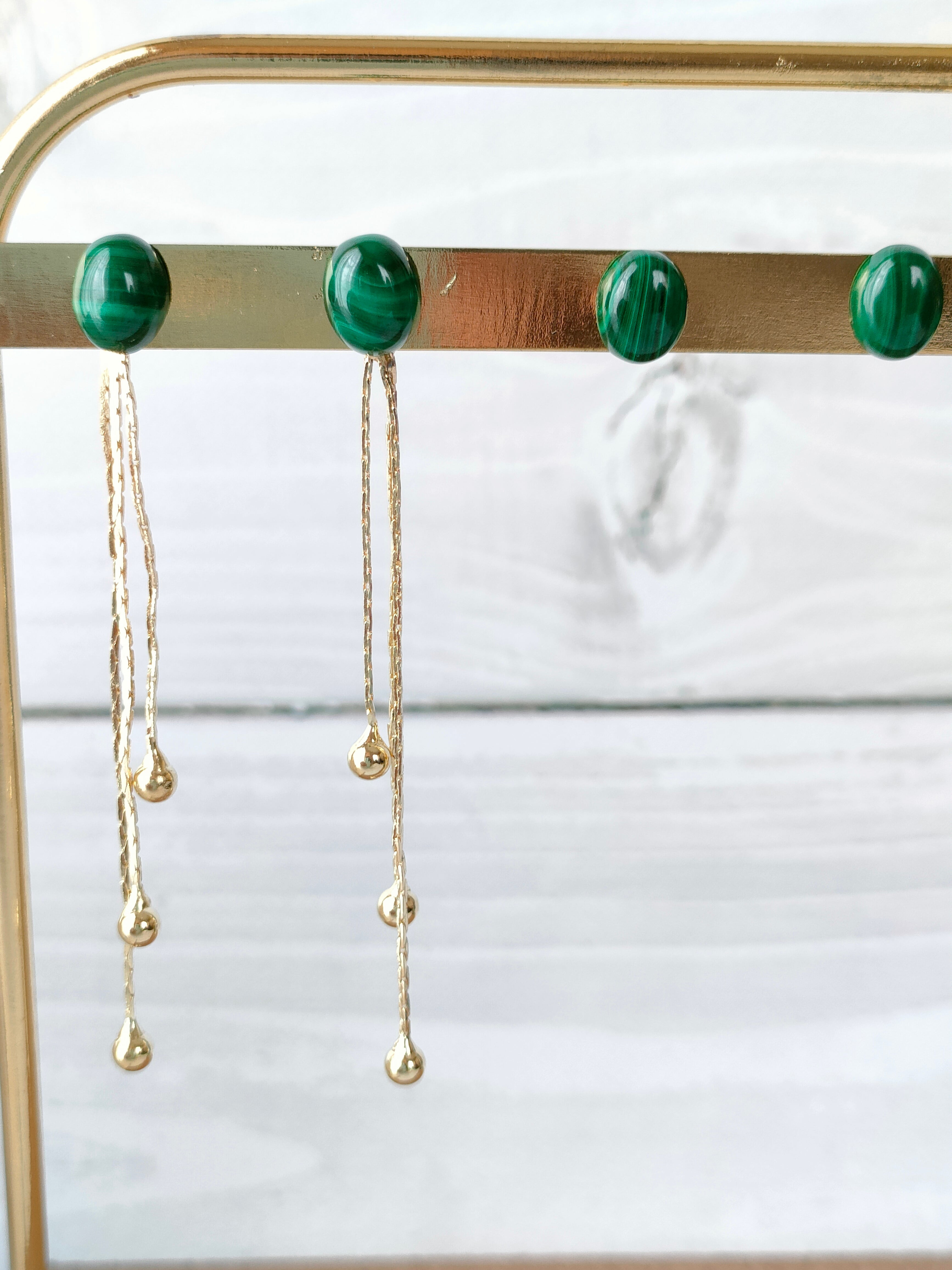 マラカイトピアス