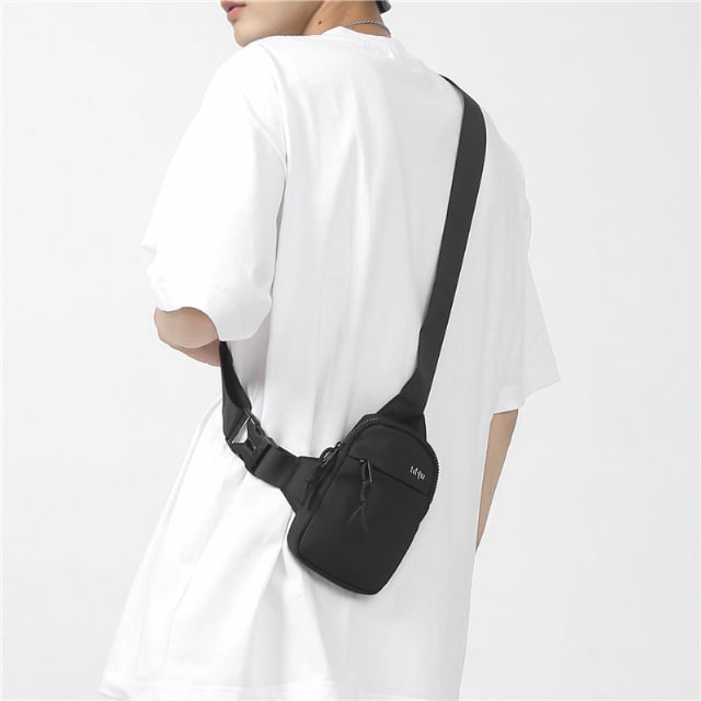 【予約販売】ショルダーバッグ サコッシュ メンズ シンプル ミニバッグ ブラック/グレー/オレンジ 斜め掛け スマホケース メッセンジャー スマホショルダー 防水 旅行 トラベル こなれ感 お洒落 韓国 トレンド | favoriteselect powered by BASE