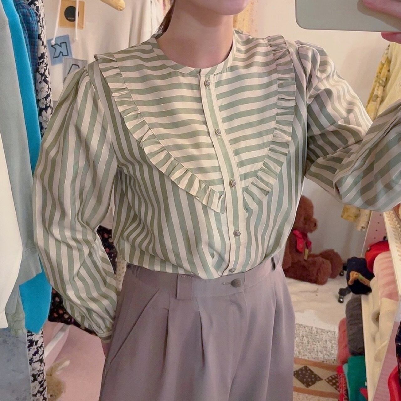 melon gold line stripe frill blouse