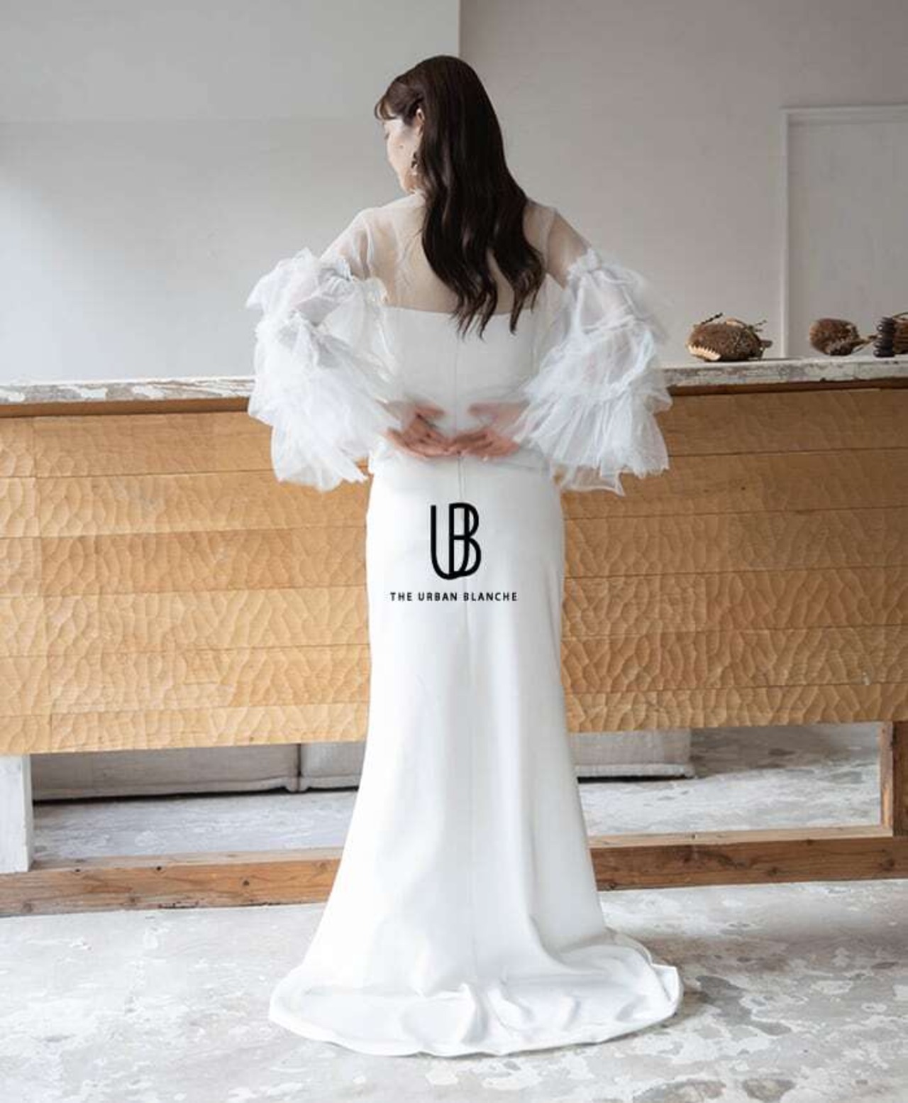 美品！チュールトップス フリルスリーブ シンプルなウエディングドレス  