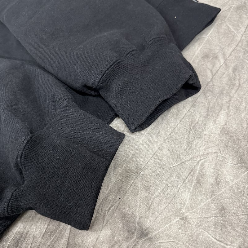 Supreme/シュプリーム【23AW】BLESS Crewneck/ブレス フロント Supreme/シュプリーム【23AW】BLESS Crewneck/ブレス フロント