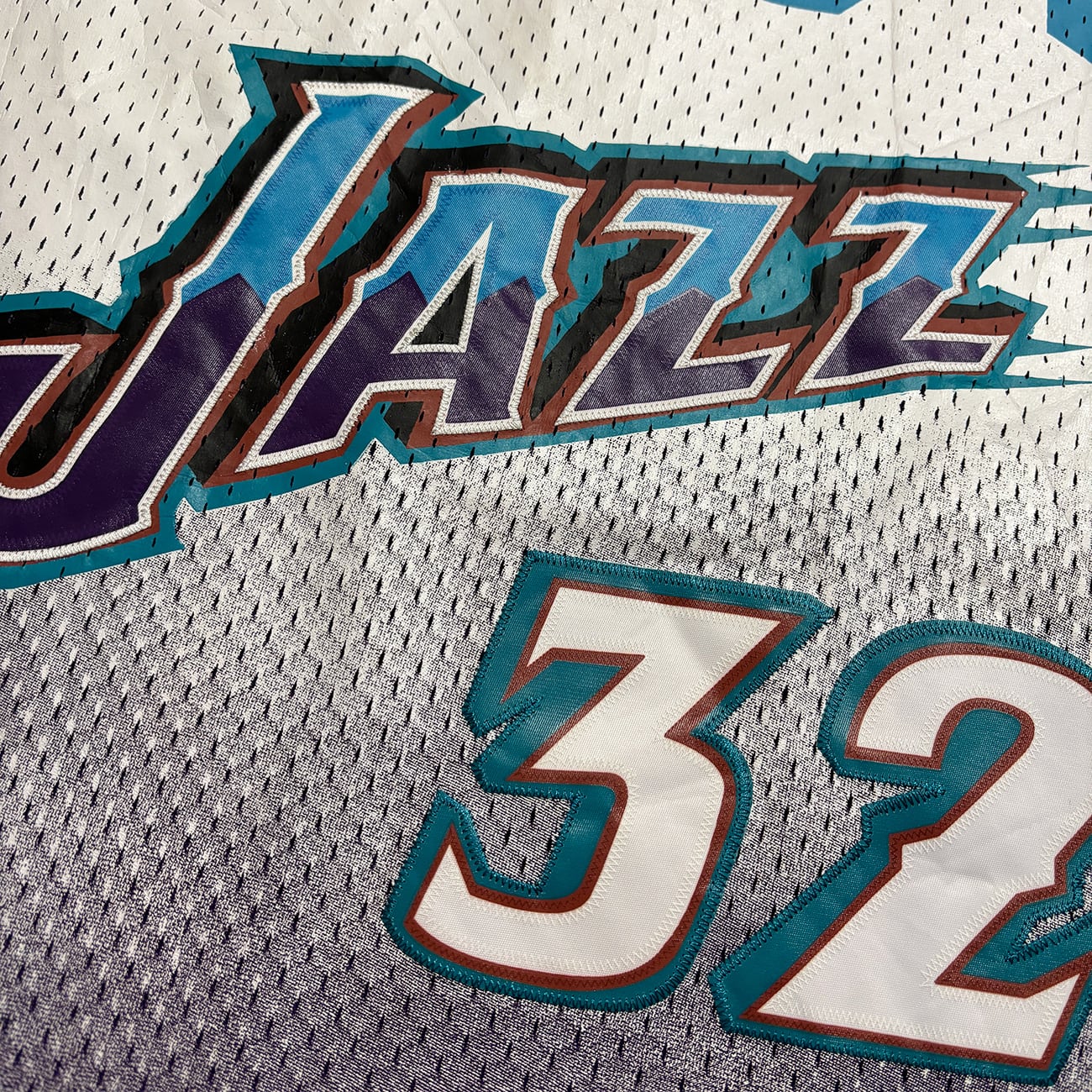 Karl Malone 【Utah Jazz】 Game Shirt. Mitchell & Ness | am3:41