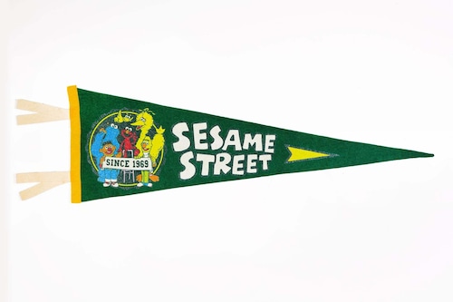 Sesame Street x Oxford Pennant "Sesame Street" Pennant