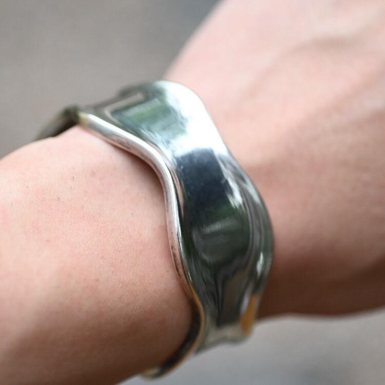 Heavy Wave-Design Bangle / Mexico | DÉMODÉ-Vintage Jewelry&Goods-