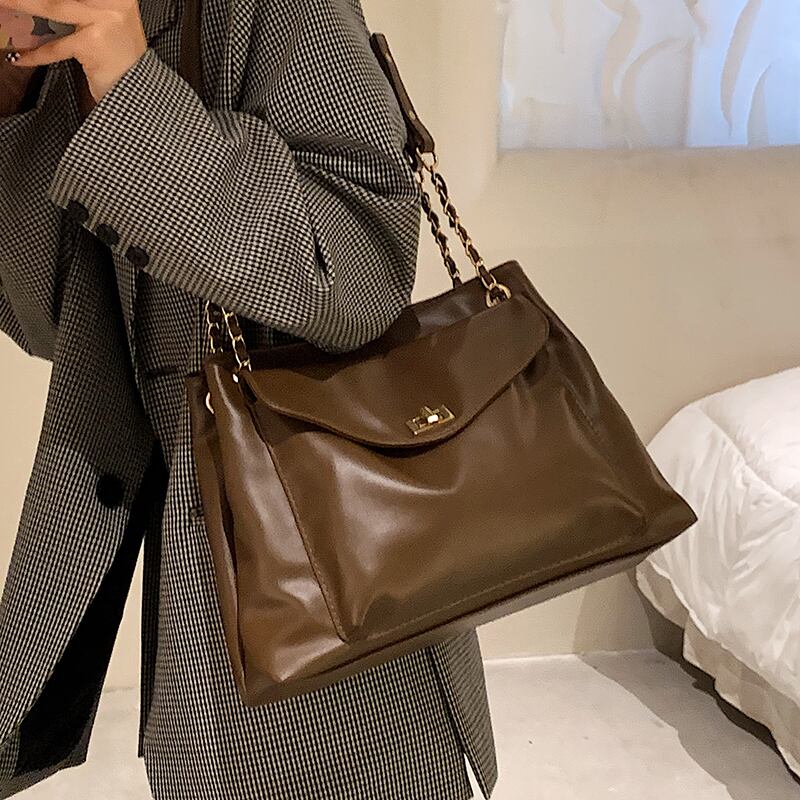 チェーン カジュアルオータムウィンターショルダーバッグスタンダード レトロ 秋物 冬物 トートバッグ Tiancai_Wing_Bag99741079087