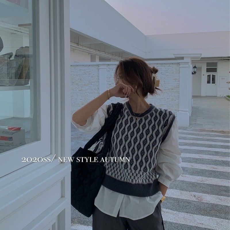 偽のツーピースデザインの白いシャツのステッチニットベスト2020年秋新しい女性のルーズな長袖トップ ドラファッションホール59946263612