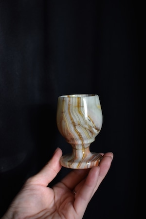 Onyx wine glass