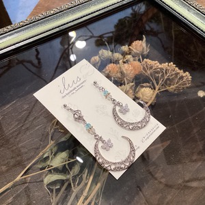 irus:大きな月と蝶々のピアス