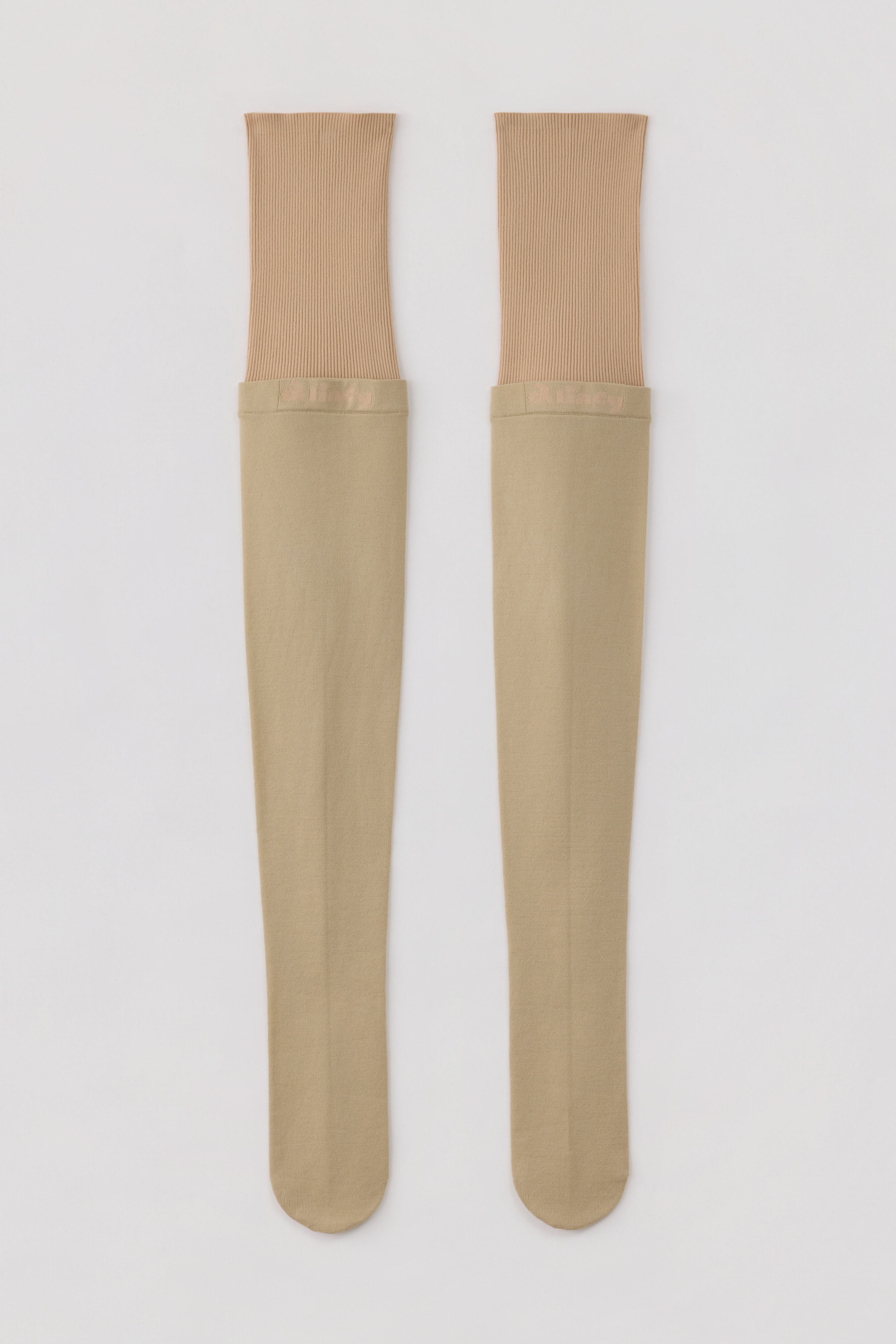 TOY LOGO KNEE SOCKS 26AWAC-016 SAND BEIGE