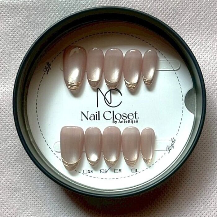 ヌーディーグロウライン|premium ネイルチップ