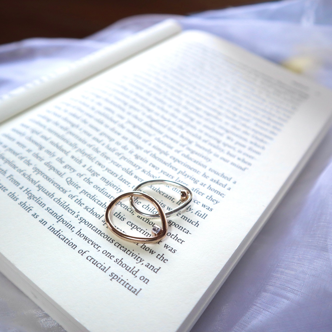 282R　mixカラーオーバルリング ★ SixTONES京本大我さん SnowMan阿部亮平さん着用