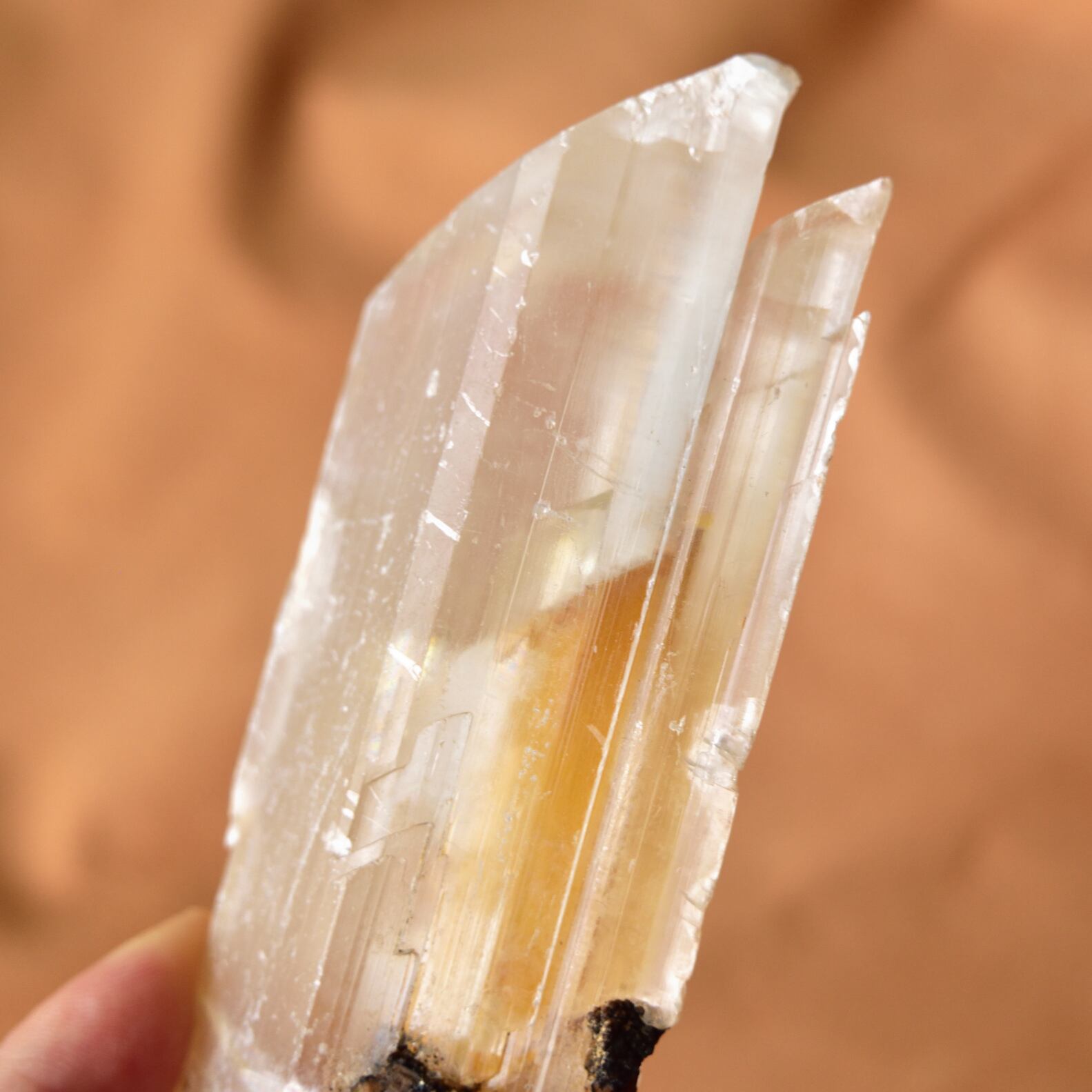 セレナイト・ブレード ゴールドジプサム シンギング 中国貴州省産 151g