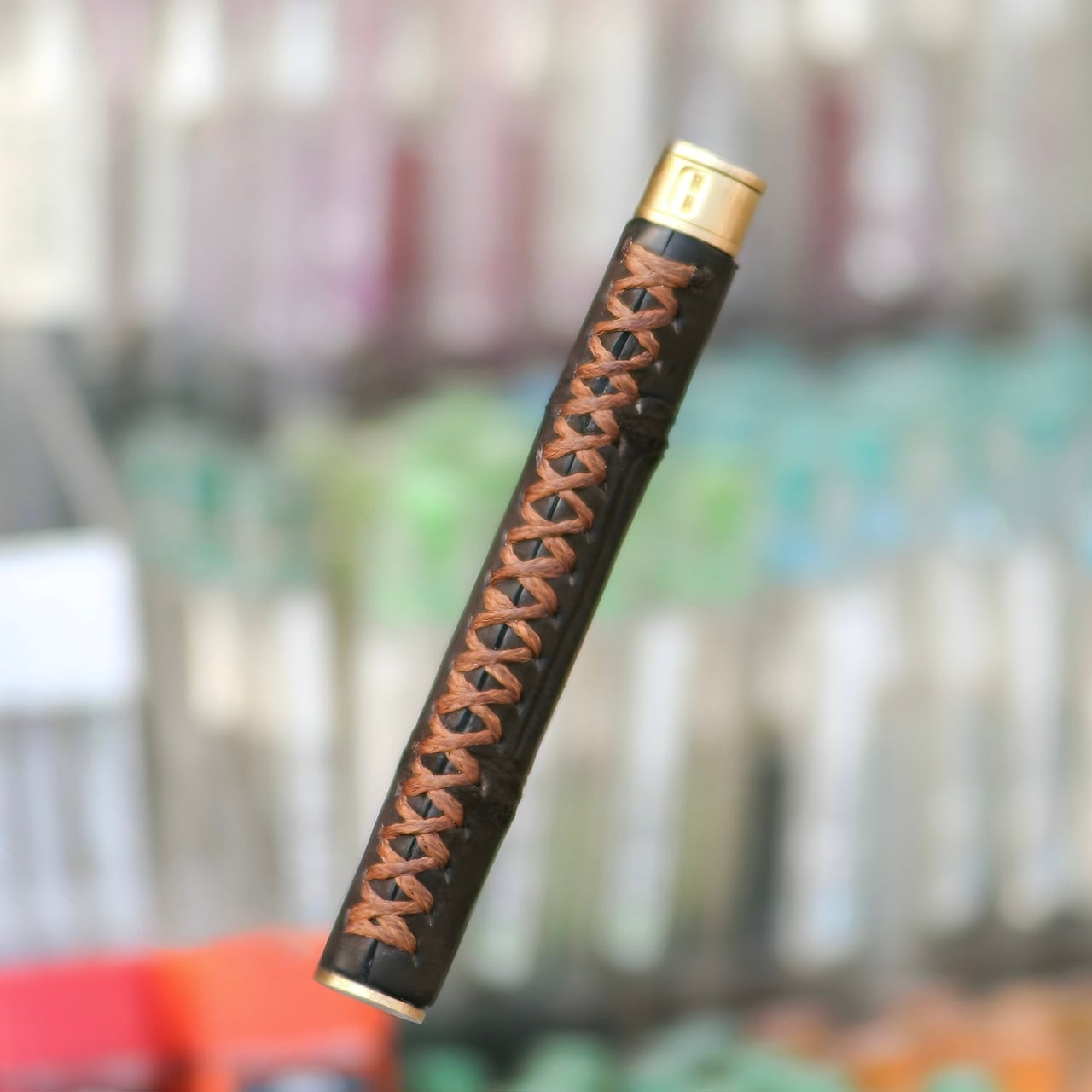 硬度表示窓付き革軸芯ケース | Schicksal