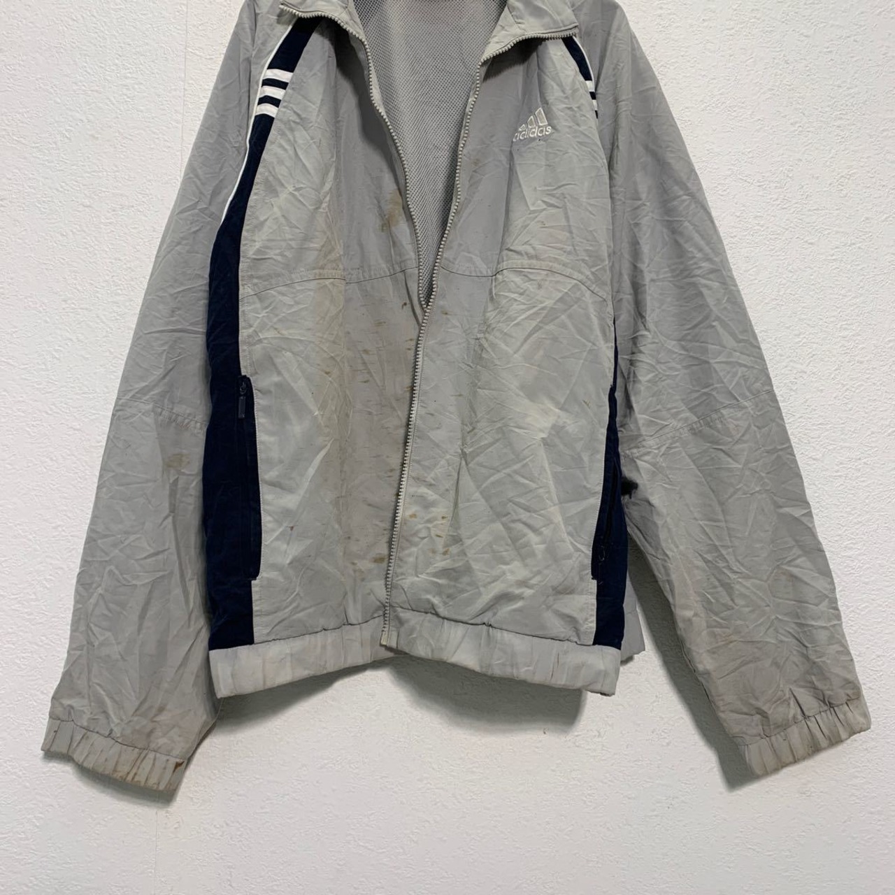 adidas ジップアップ ナイロン ジャケット M グレー ブラック 