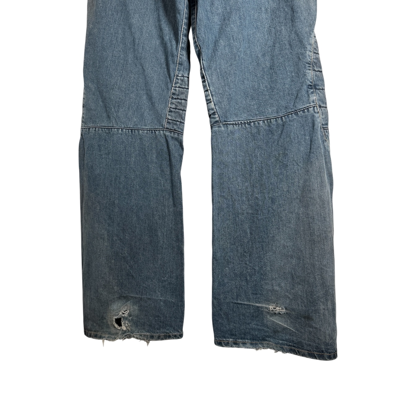 LEVI’S ENGINEERED JEANS