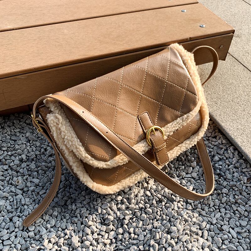 レッドウィンタースタイル 冬物 スクウェア メッセンジャーバッグ 手作りハンドバック78187131746