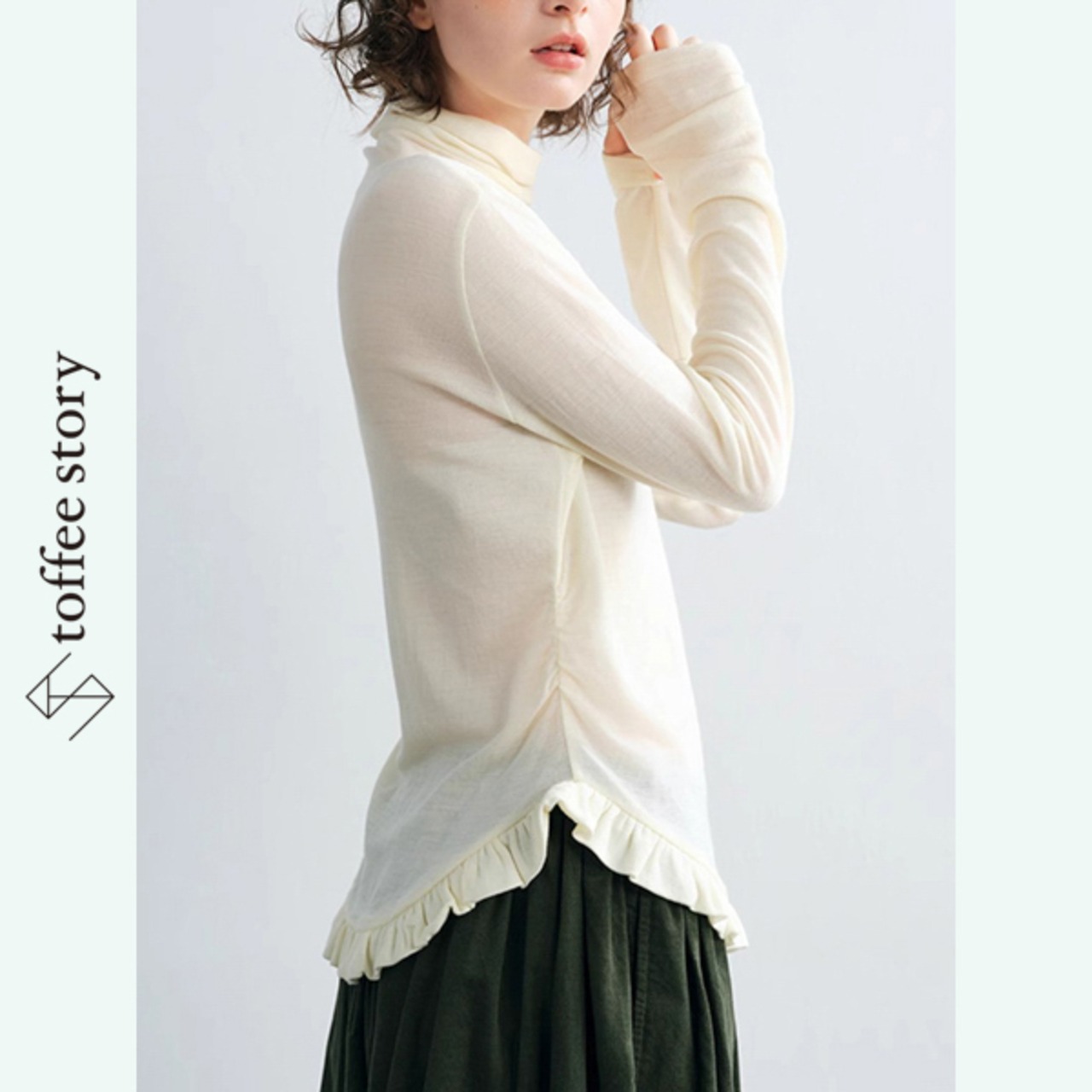 【2color】小さなフリルが揺れるハイネックトップ 《P0288》