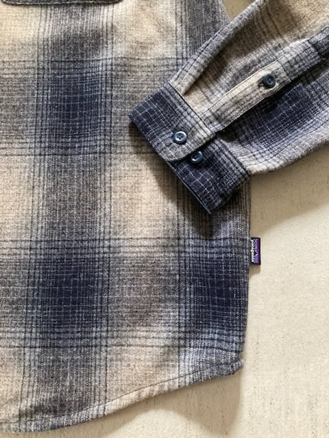 グレー×ネイビーXL:patagonia パタゴニア リサイクルウール グレー×ネイビーXL:patagonia パタゴニア リサイクルウール