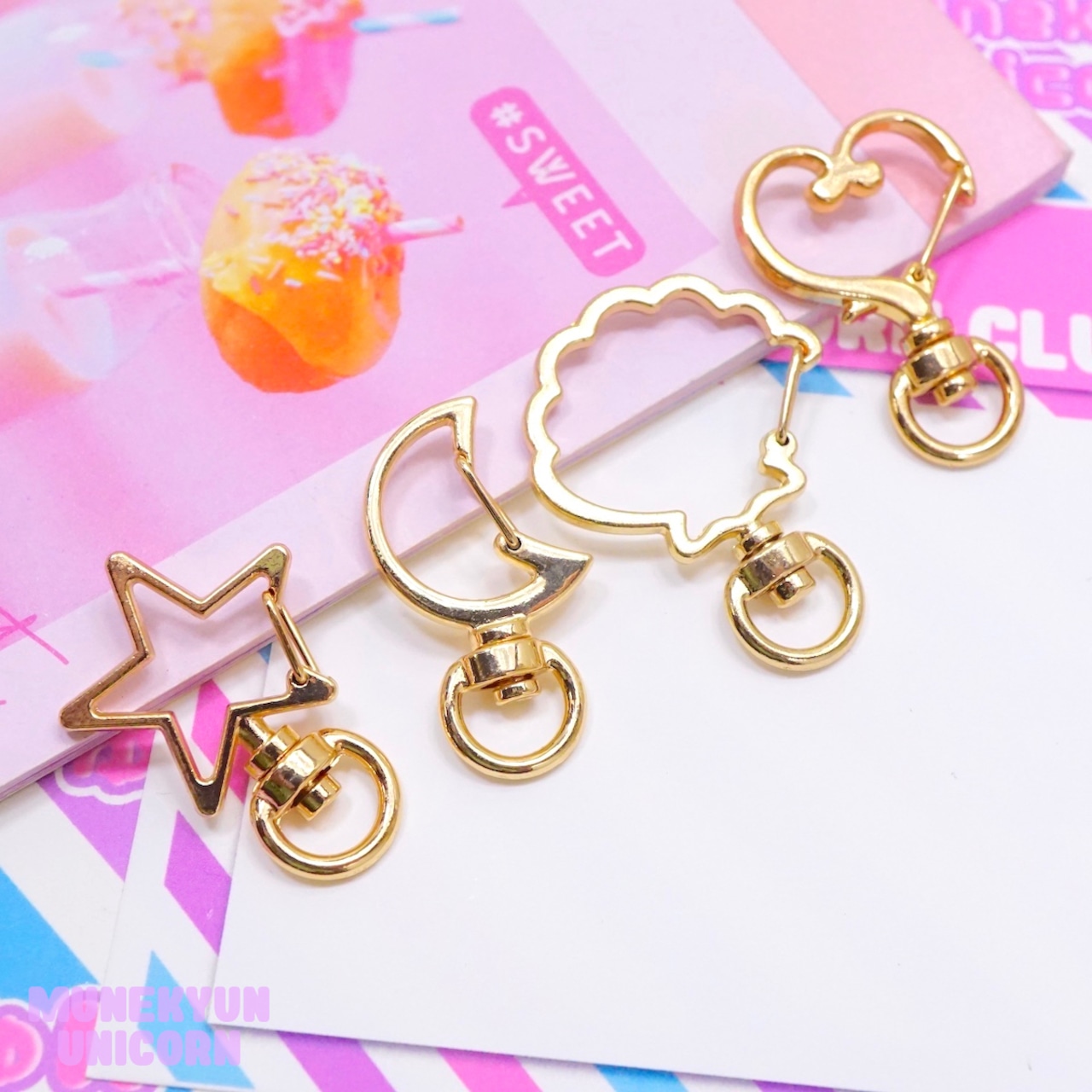 #O255【10個】モチーフ シェイプ キーホルダー