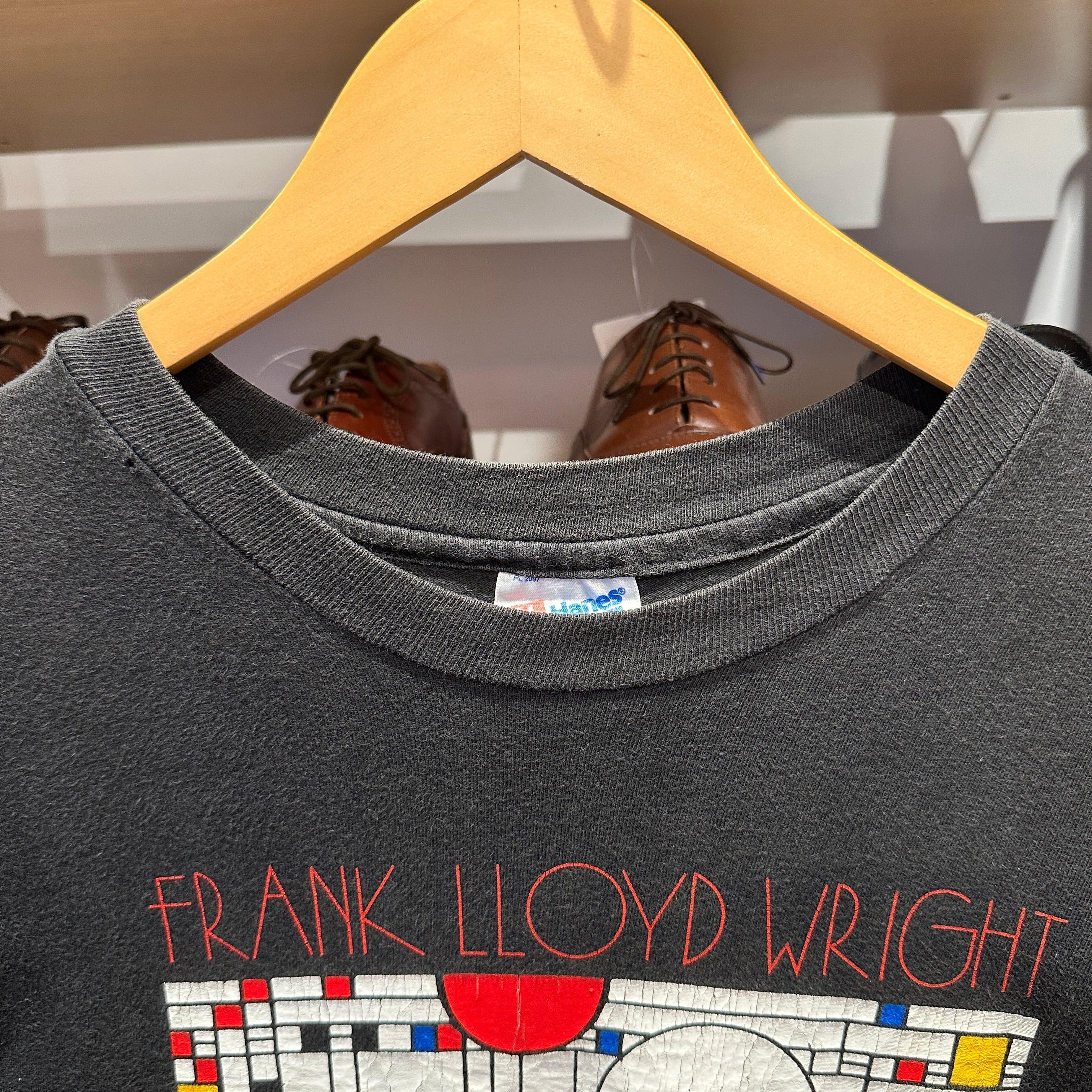 1990's FRANK LLOYD WRIGHT S/S BLACK TEE | safarionline