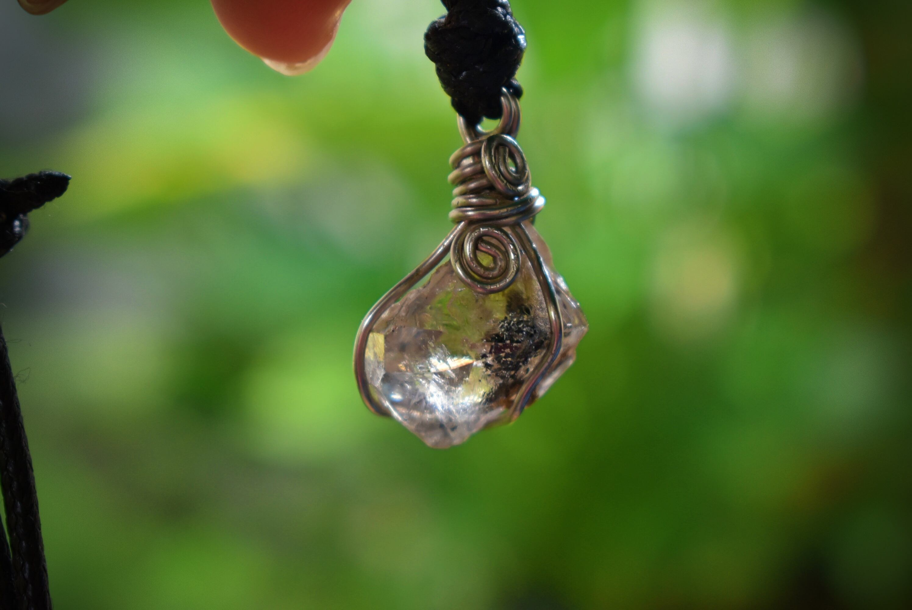 クローライト入り★ハーキマーダイヤモンド ワイヤーワークペンダントhk009