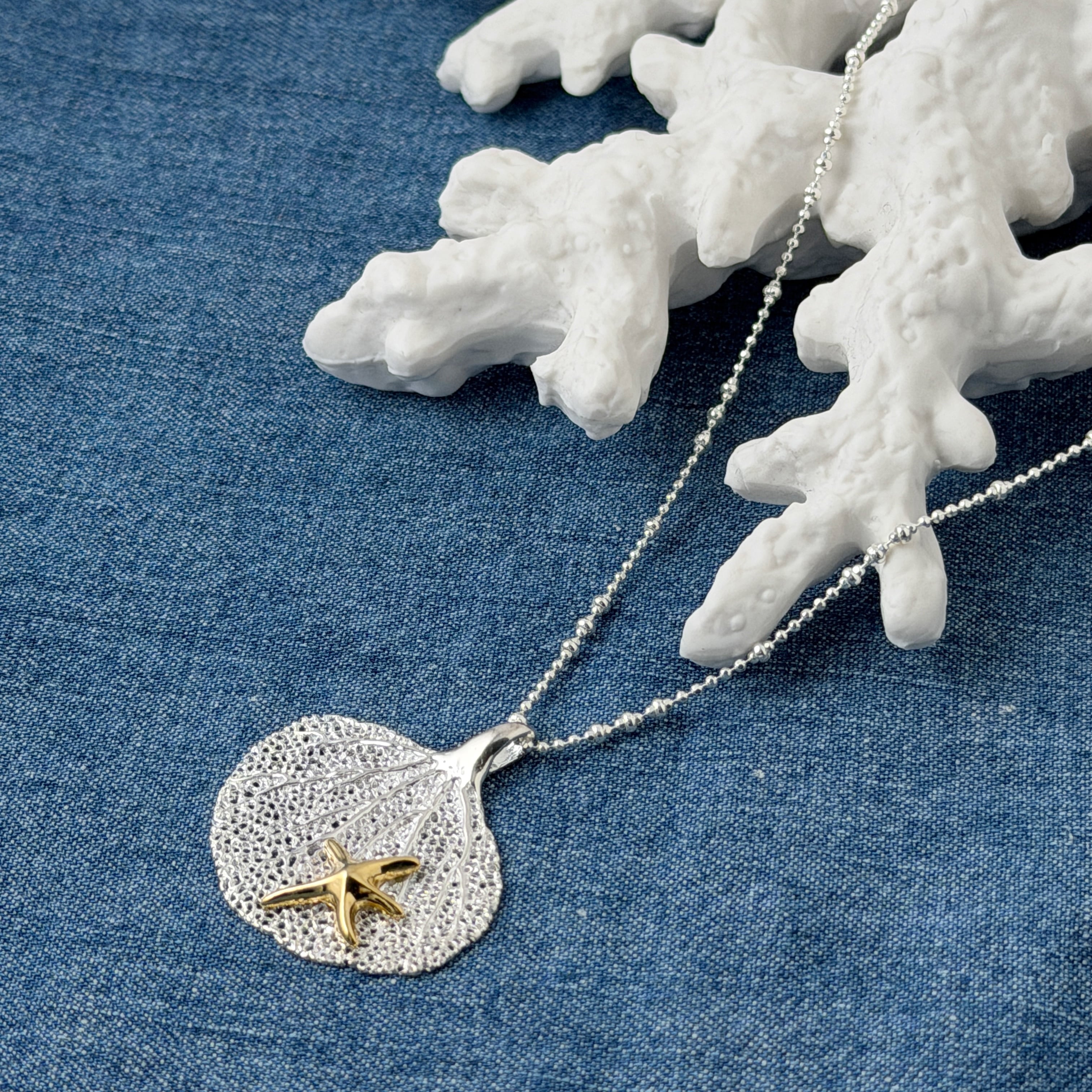 珊瑚 と スターフィッシュ のネックレス 海 ヒトデ サンゴ | 【公式