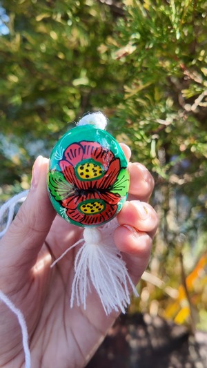 装飾用木製プィサンカ　小（イースターエッグ）　コロミヤモデル　