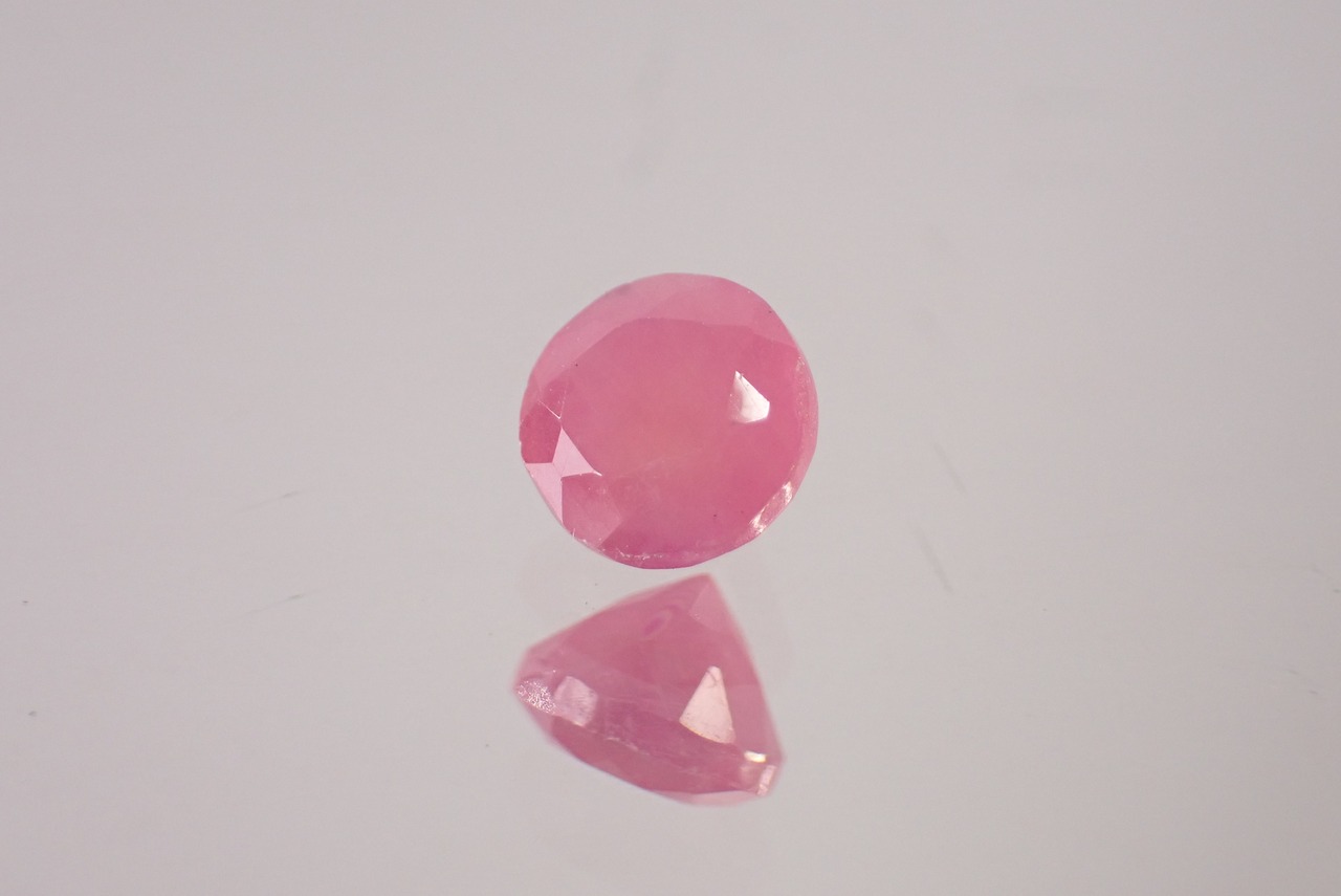 ピンクサファイア　1.36ct　[E10-9]