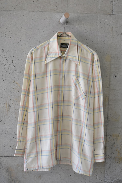 Yellow checkered shirt with large collar