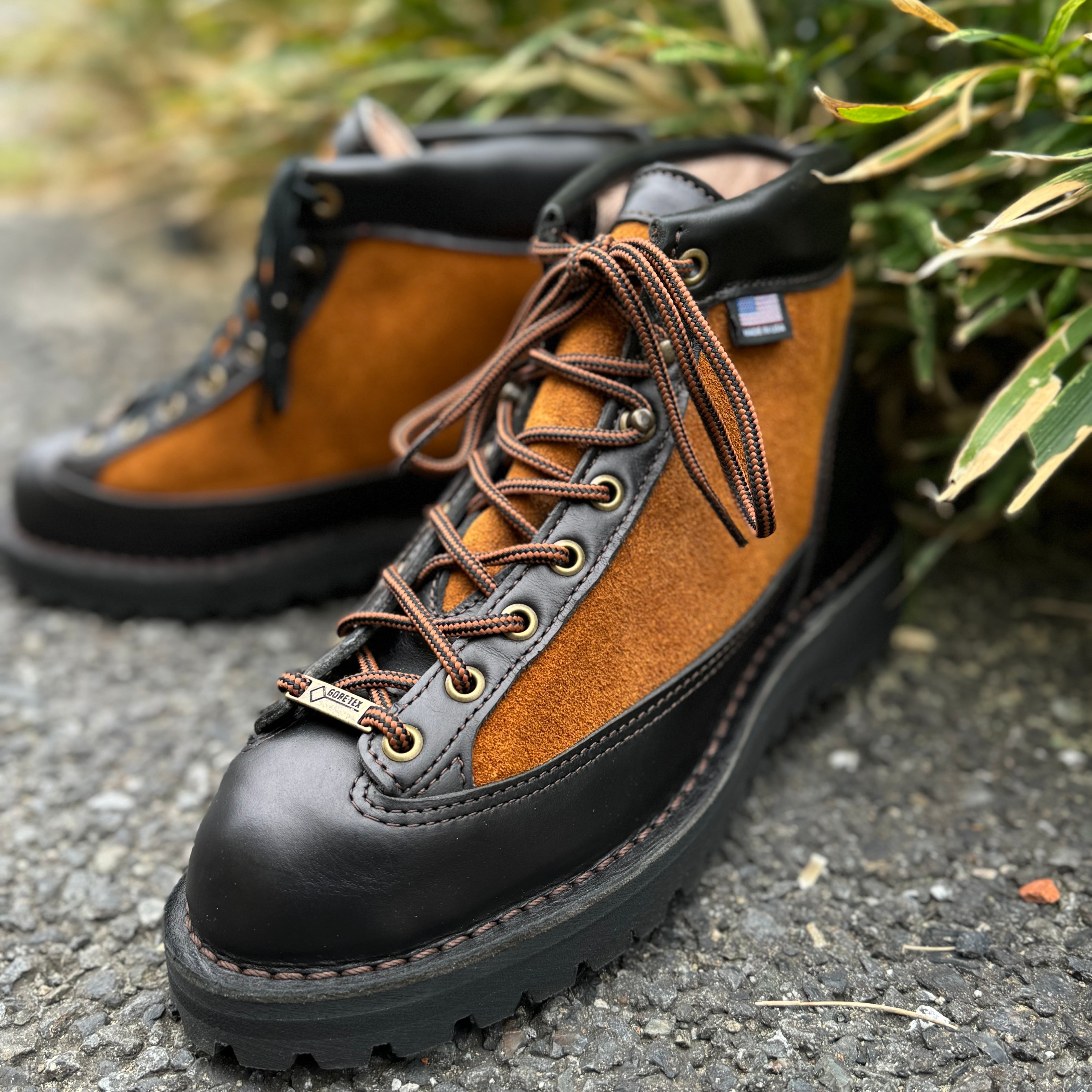 YALEダナーライト ミリタリー ブラック スエード us8 Danner light