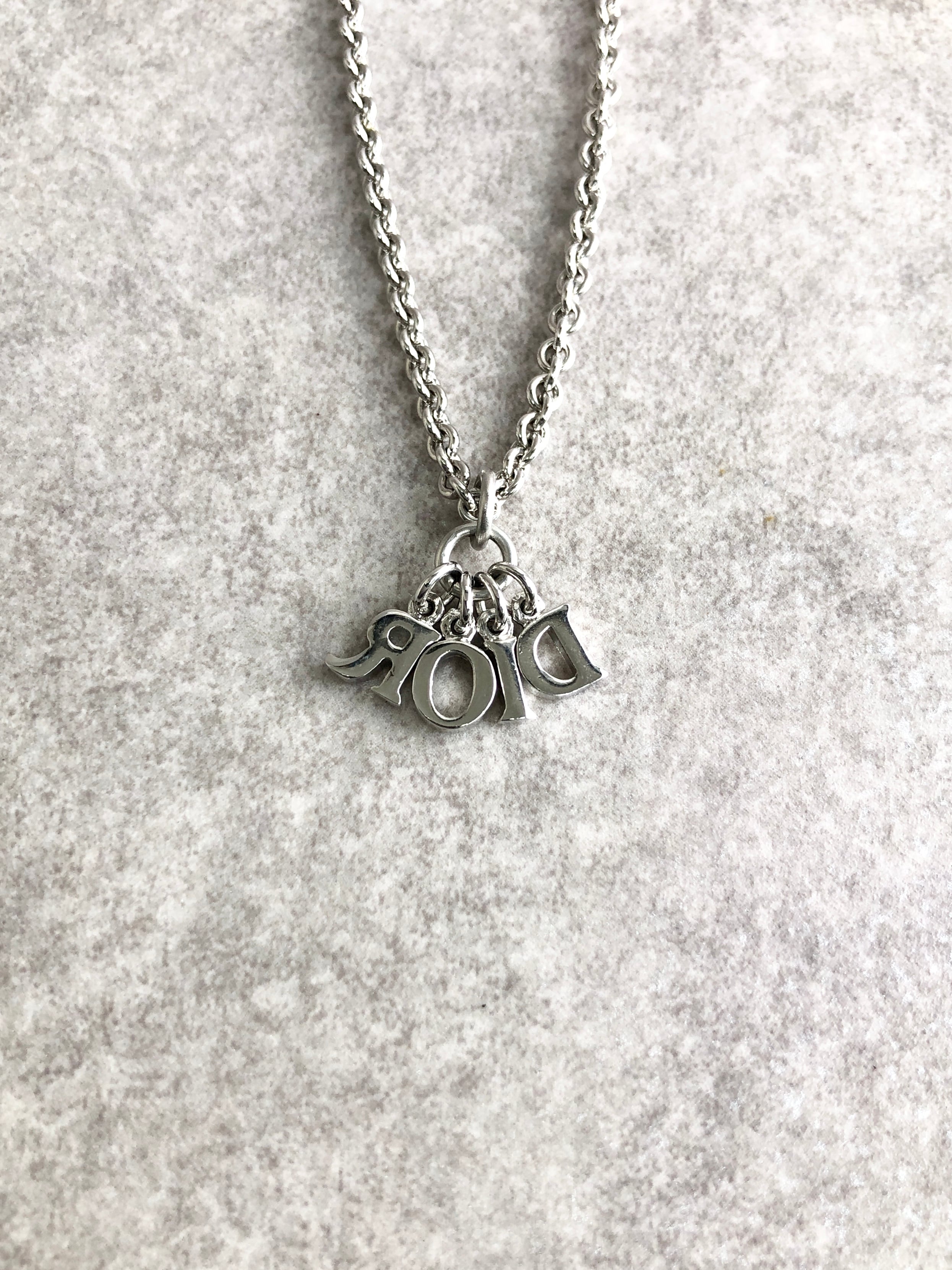 Christian Dior クリスチャン ディオール ネックレス シルバー ロゴ