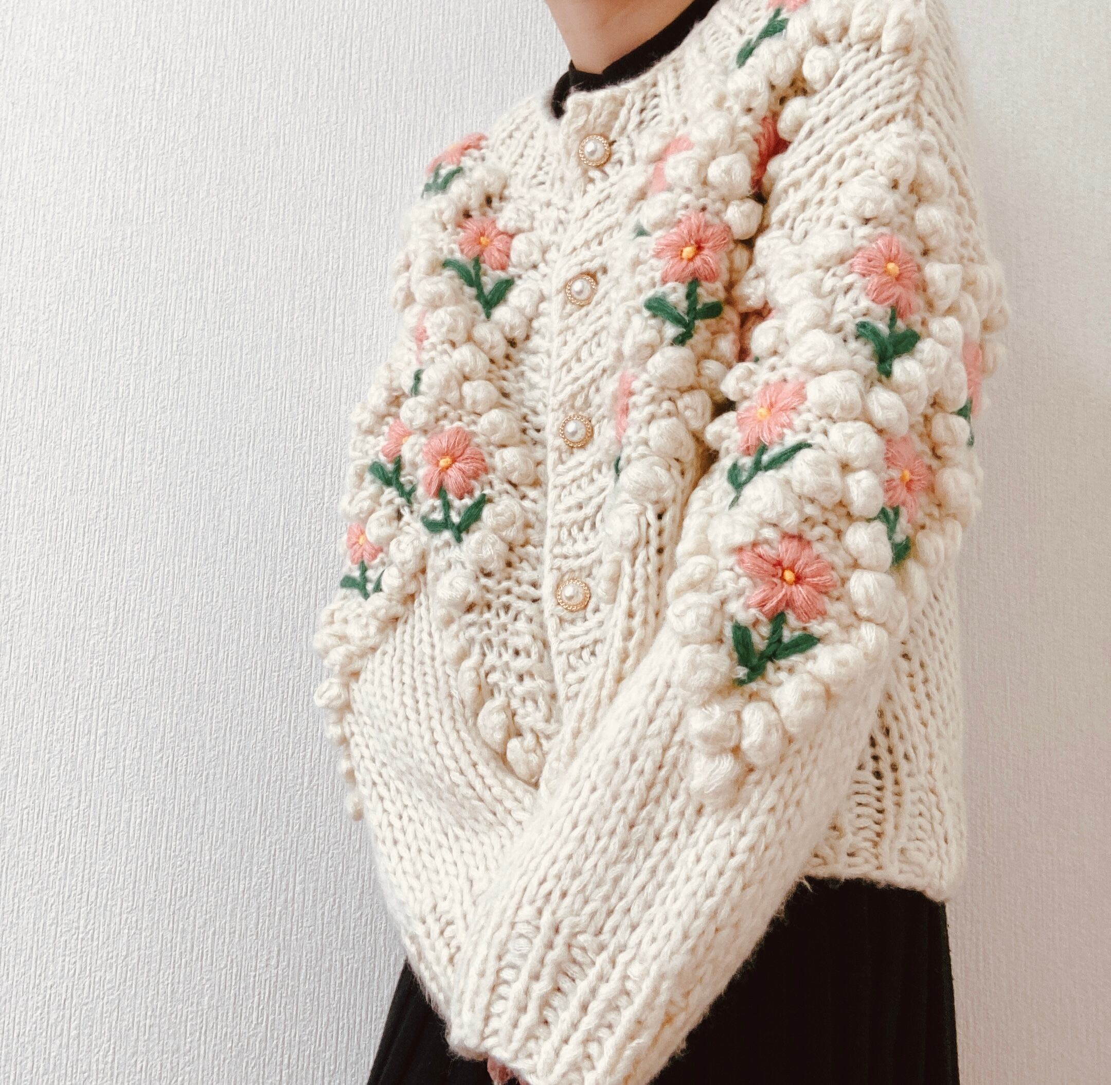 雪だるまが摘んだ花は帰宅途中に咲いたCardigan〈A531〉