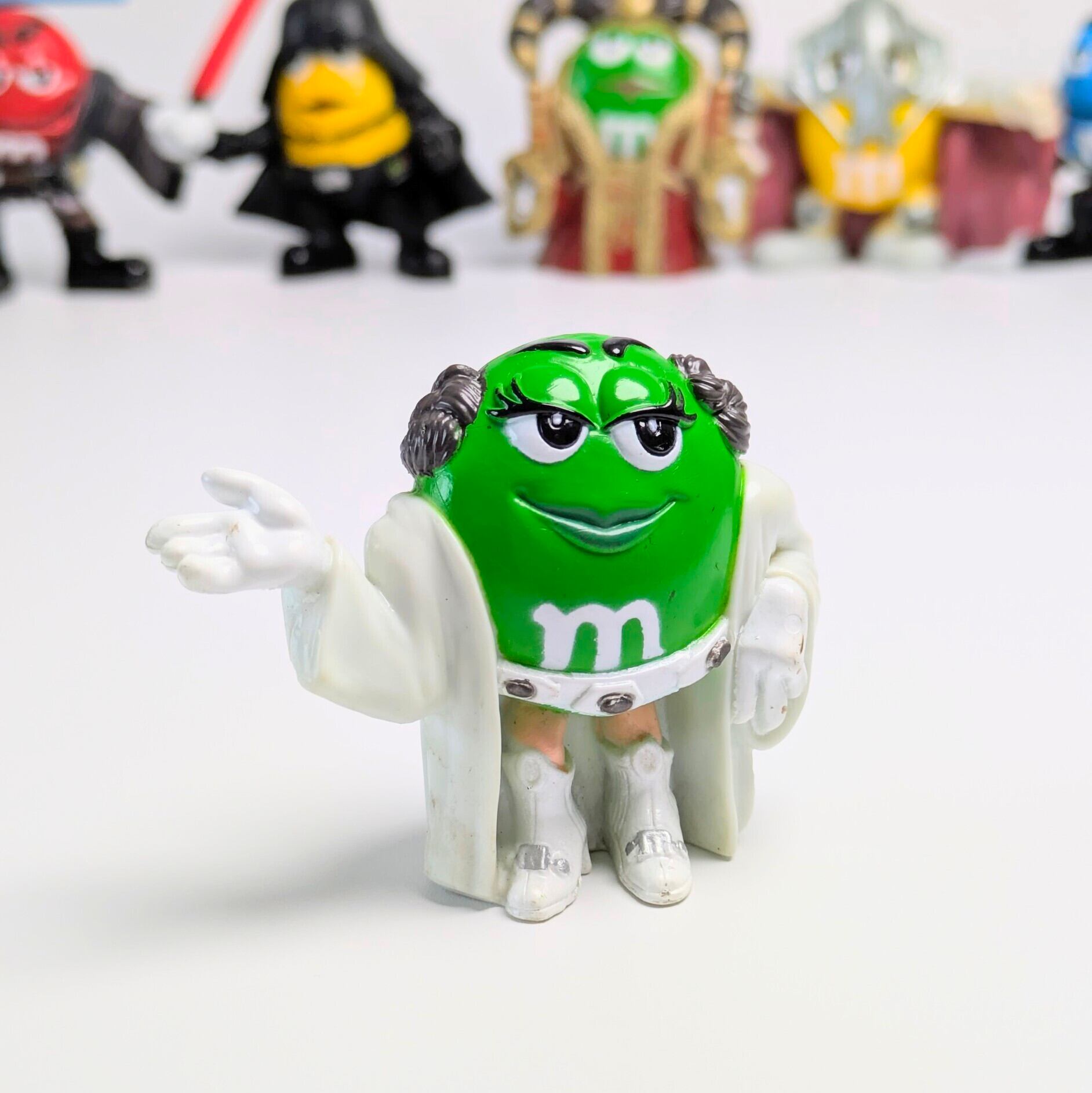 ☆ VINTAGE2005 ☆送料無料！【 STARWARS & m&m's】 PVCフィギュア 8P