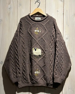 【a.k.a.C.a.k.a vintage】Sheep × Flower Embroidery Design Vintage Loose Pullover Cable Knit
