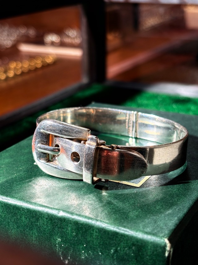 Belt Buckle Bracelet -GUCCI-